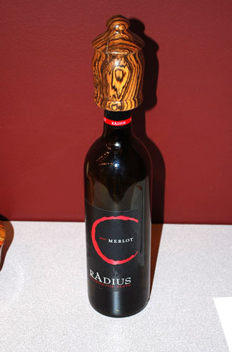 wine topper