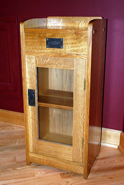 Arts & Crafts Cabinet - Oak cabinet