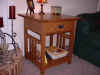 Fowler end table.jpg (29559 bytes)
